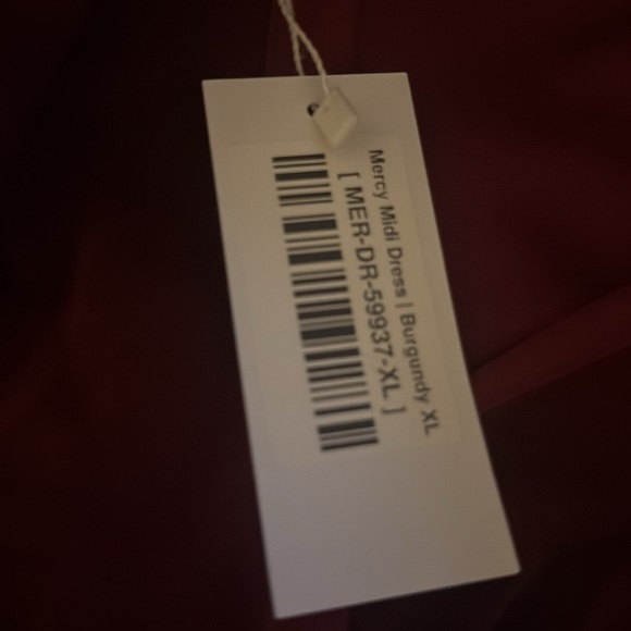 Baltic Born, size xl,burgundy, butterfly sleeves Tulip skirt with slight slit. - Picture 3 of 3